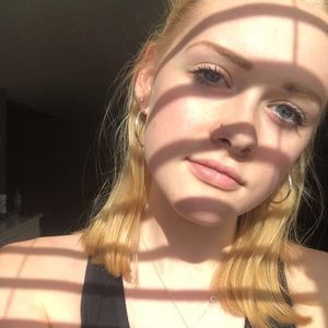 Meet your Posher, Kelly